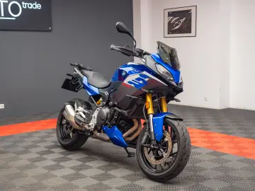 BMW Motorrad F 900 XR