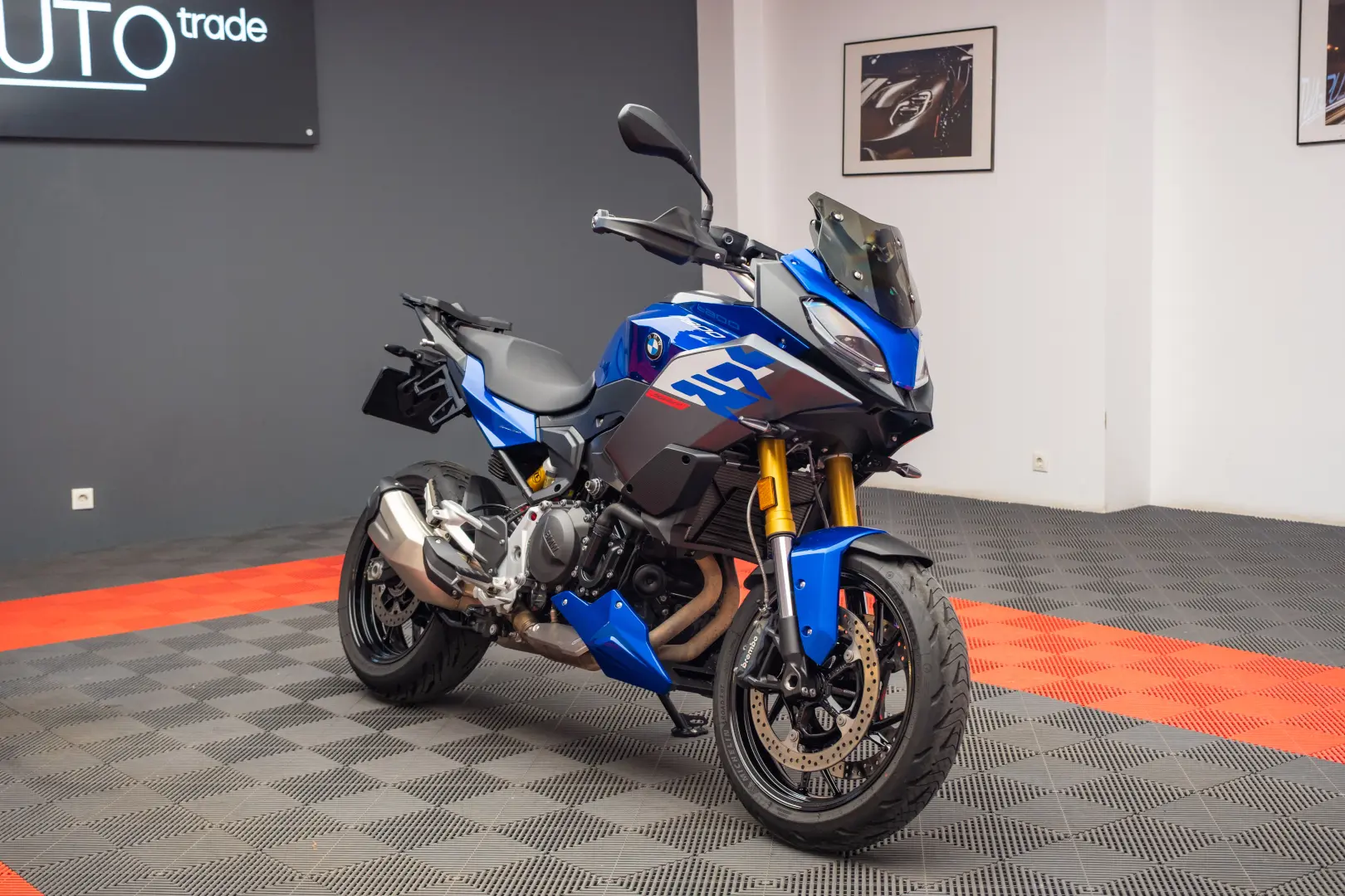 BMW Motorrad F 900 XR