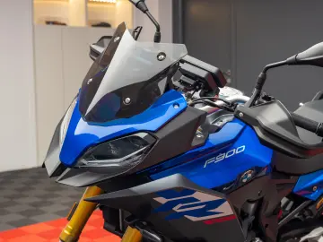 BMW Motorrad F 900 XR