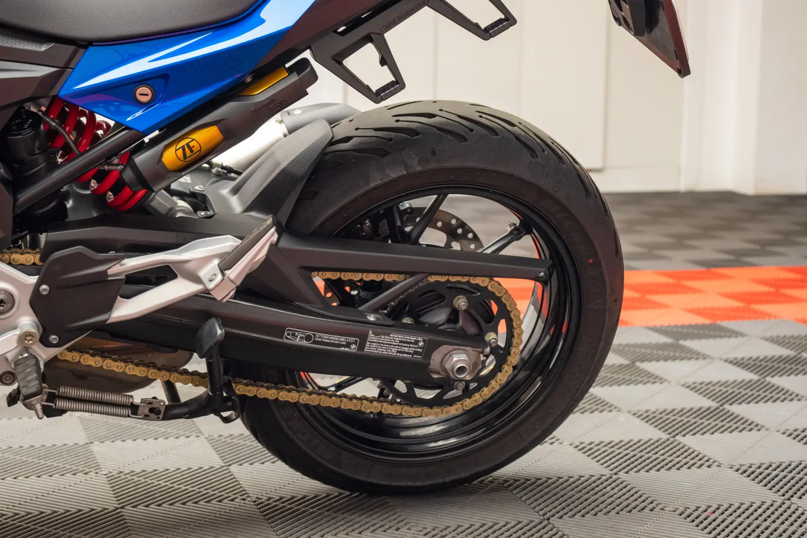 BMW Motorrad F 900 XR