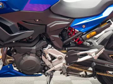 BMW Motorrad F 900 XR