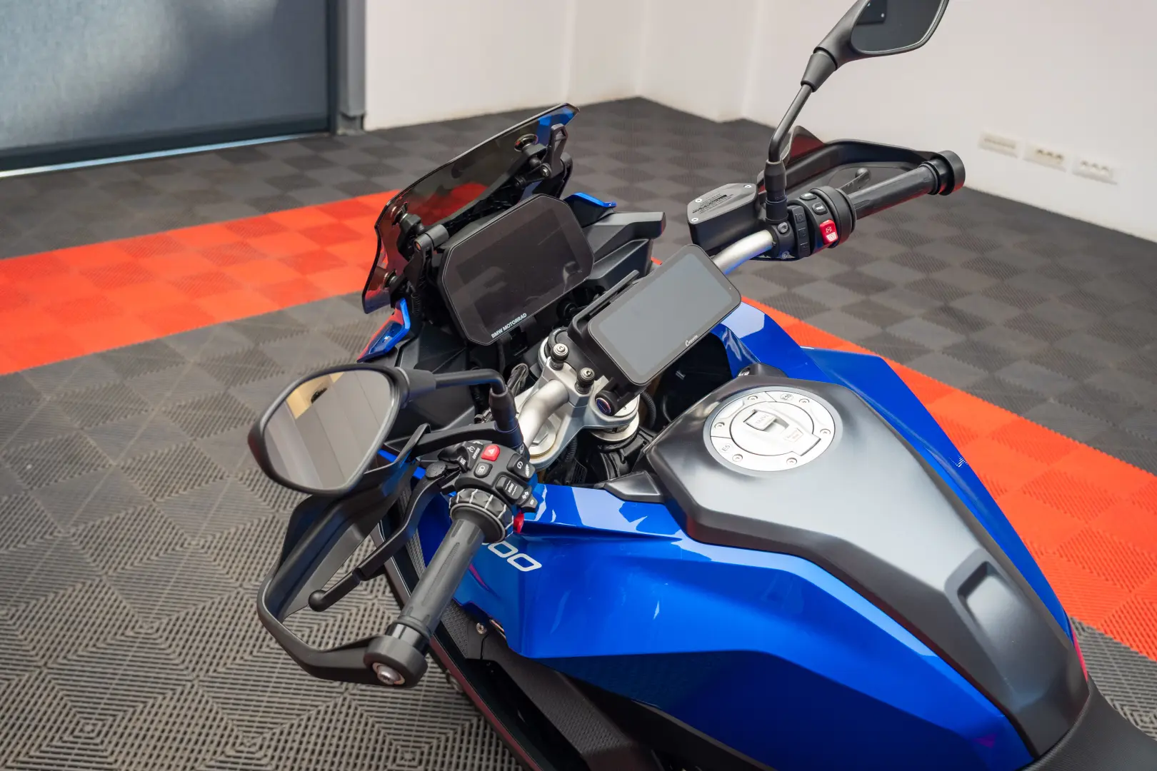 BMW Motorrad F 900 XR