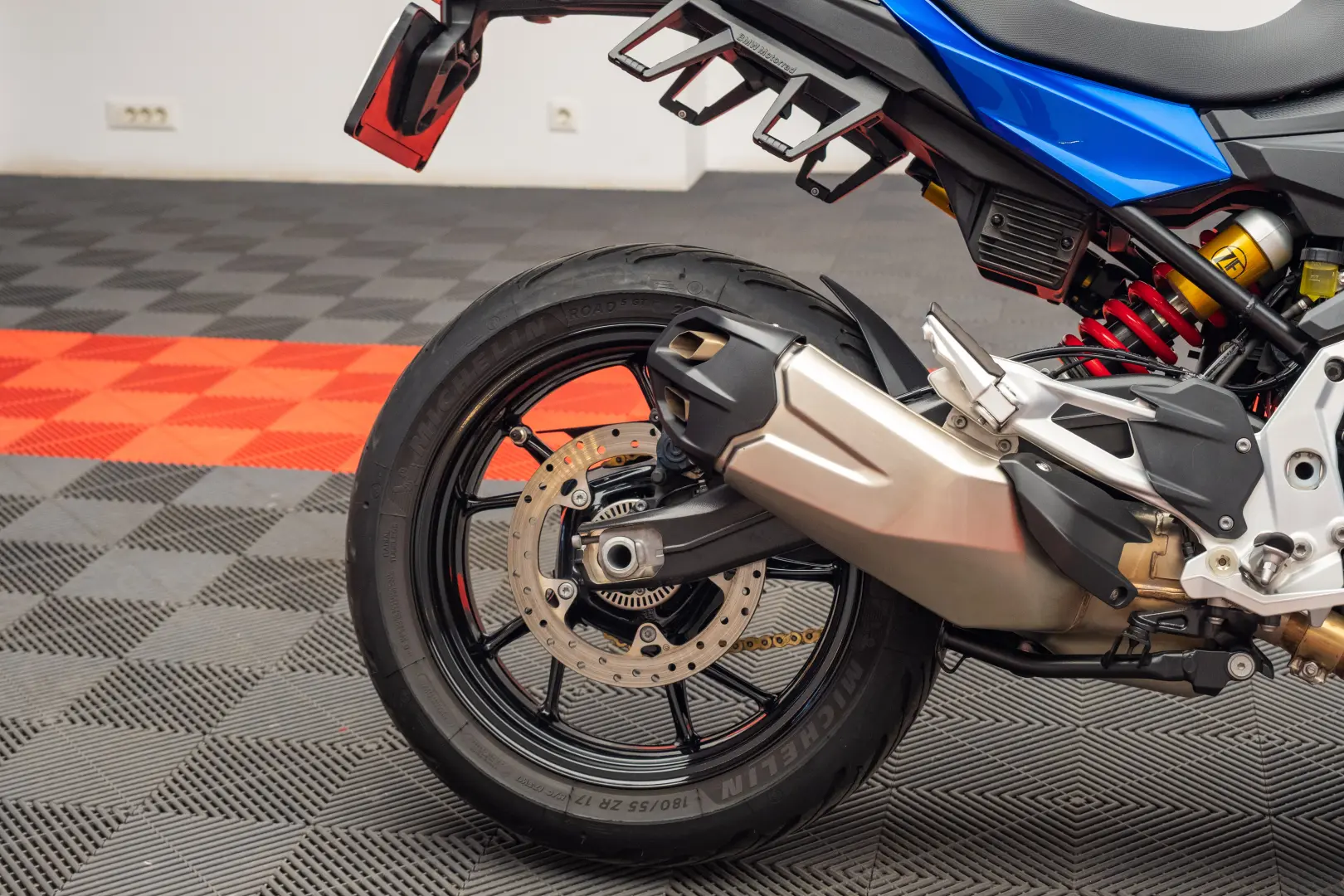 BMW Motorrad F 900 XR