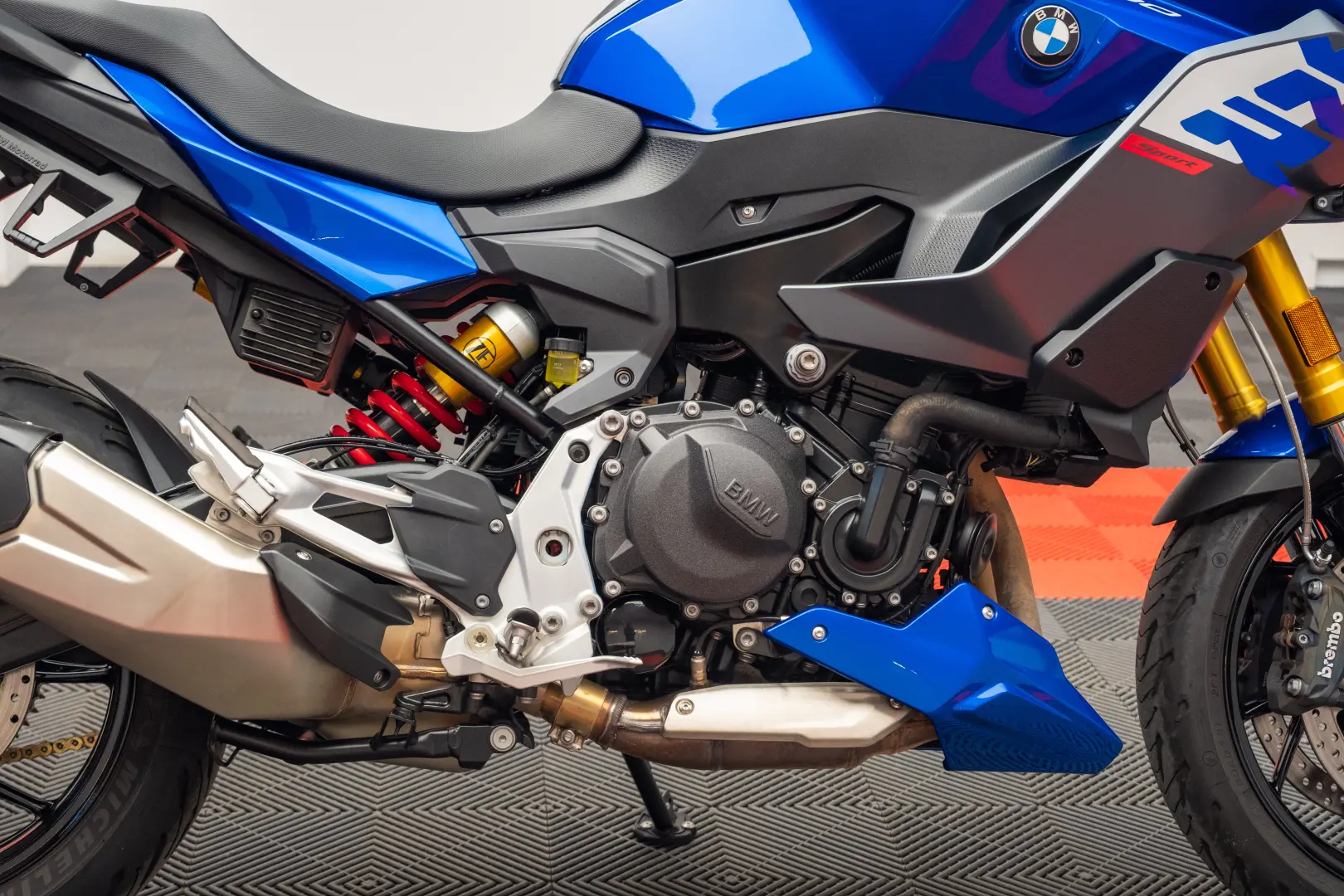 BMW Motorrad F 900 XR