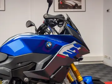 BMW Motorrad F 900 XR