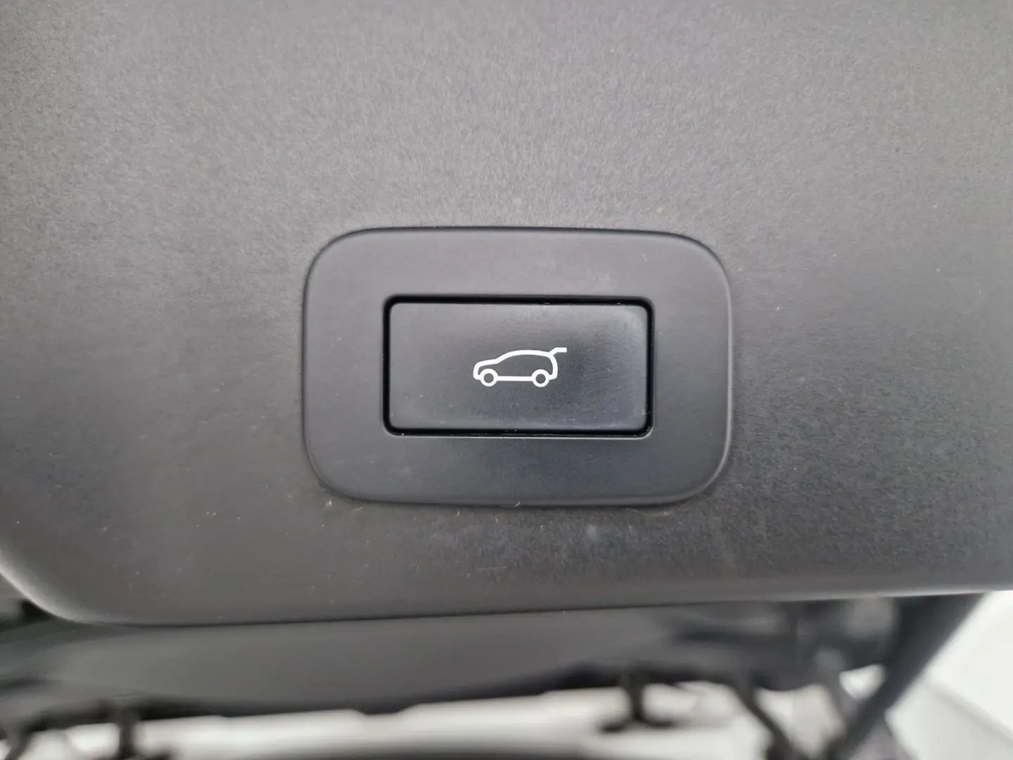 Range Rover Evoque P300e R-Dynamic SE Winter