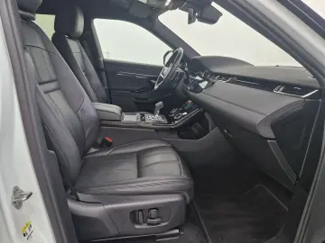 Range Rover Evoque P300e R-Dynamic SE Winter