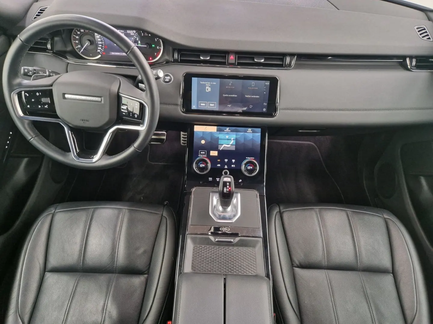Range Rover Evoque P300e R-Dynamic SE Winter
