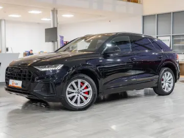 Audi Q8 E-tron quattro 3.0