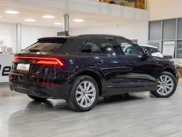Audi Q8 E-tron quattro 3.0