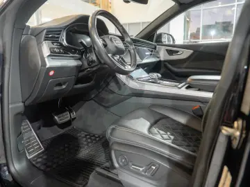 Audi Q8 E-tron quattro 3.0