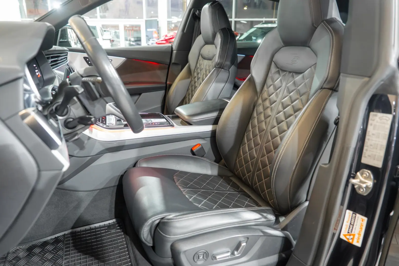 Audi Q8 E-tron quattro 3.0