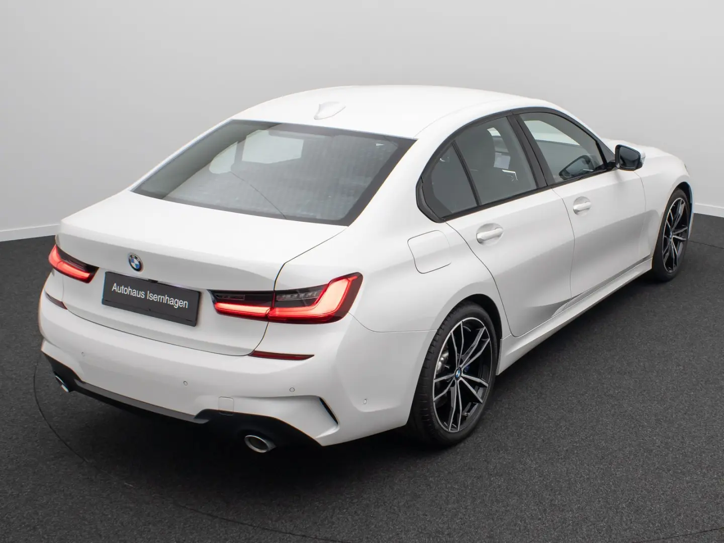 330i xD M Sport Kamera HUD DAB ACC Alarm 19Zoll