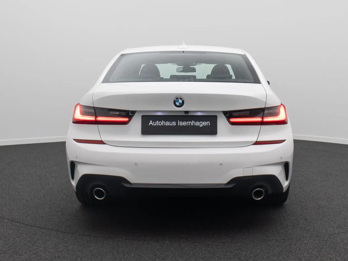 330i xD M Sport Kamera HUD DAB ACC Alarm 19Zoll