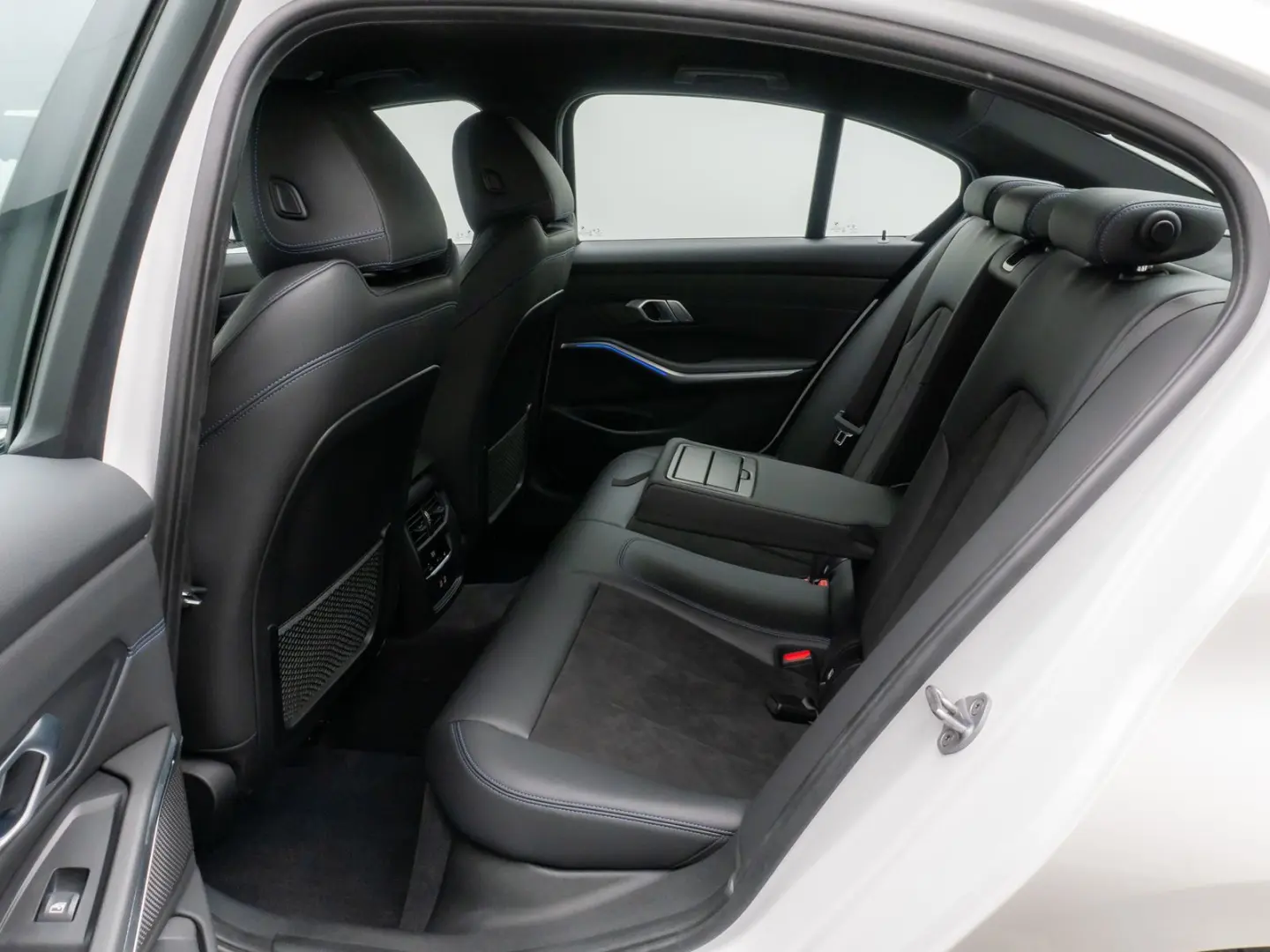 330i xD M Sport Kamera HUD DAB ACC Alarm 19Zoll