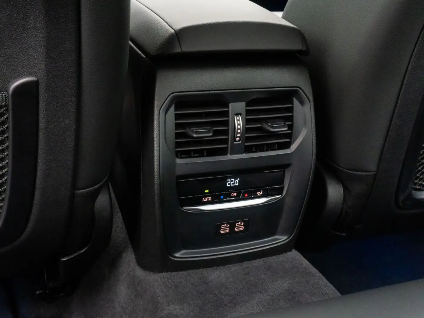 330i xD M Sport Kamera HUD DAB ACC Alarm 19Zoll