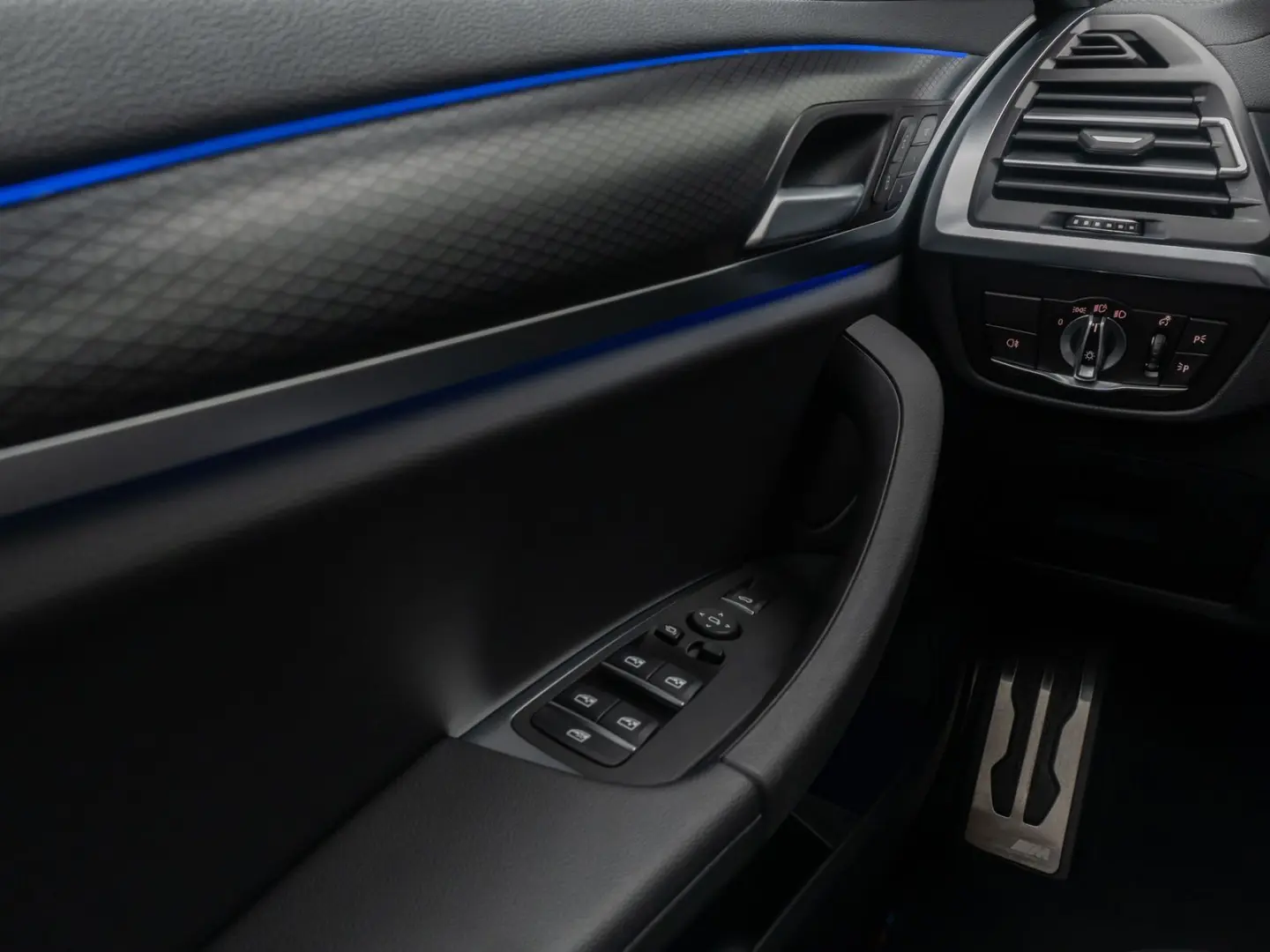 X3 xD30d M Sport 360 Laser Standheizung HiFi DAB