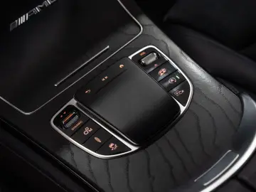 GLC 63 AMG 4Mat. PERF.ABGAS NIGHT PANO 20 LM 1HD