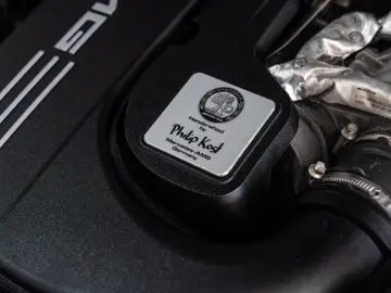 GLC 63 AMG 4Mat. PERF.ABGAS NIGHT PANO 20 LM 1HD