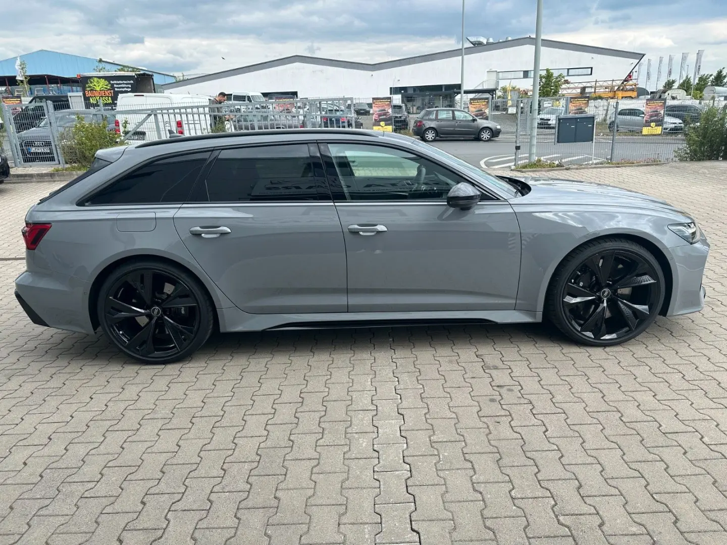RS 6 Av. 4.0 quattro Pano DynamickPak 23 schwarz