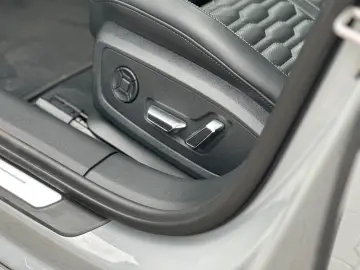 RS 6 Av. 4.0 quattro Pano DynamickPak 23 schwarz