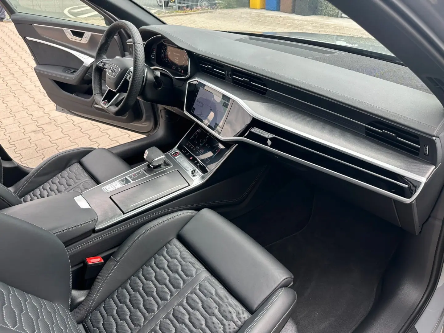 RS 6 Av. 4.0 quattro Pano DynamickPak 23 schwarz