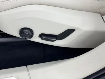 VOLVO Xc-60 2020 2.0D E6 4x4 Garantie 12 Luni Rate Avans 0 D