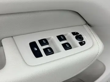 VOLVO Xc-60 2020 2.0D E6 4x4 Garantie 12 Luni Rate Avans 0 D