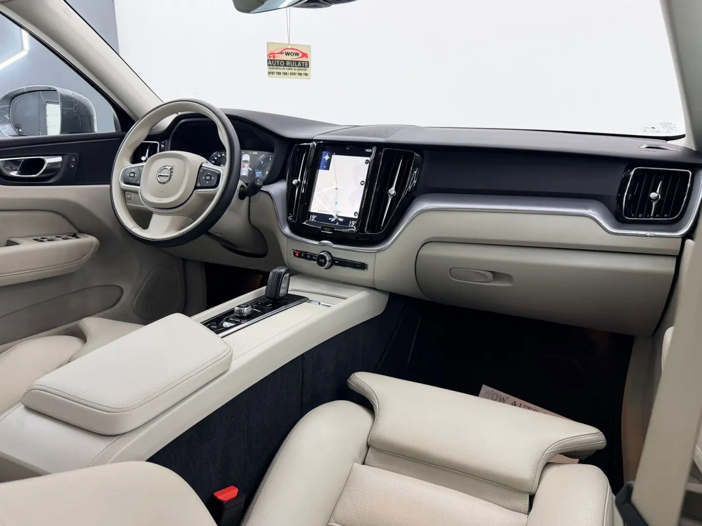 VOLVO Xc-60 2020 2.0D E6 4x4 Garantie 12 Luni Rate Avans 0 D