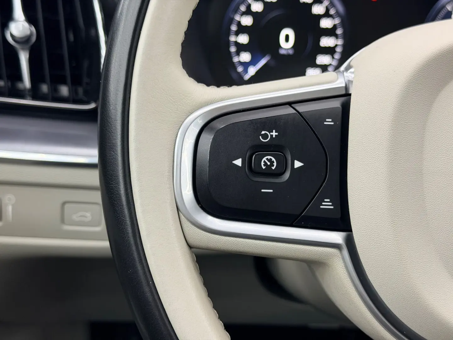 VOLVO Xc-60 2020 2.0D E6 4x4 Garantie 12 Luni Rate Avans 0 D