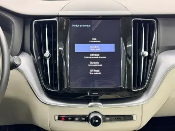 VOLVO Xc-60 2020 2.0D E6 4x4 Garantie 12 Luni Rate Avans 0 D