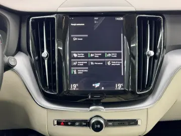 VOLVO Xc-60 2020 2.0D E6 4x4 Garantie 12 Luni Rate Avans 0 D