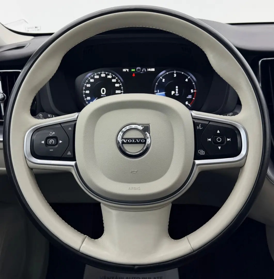 VOLVO Xc-60 2020 2.0D E6 4x4 Garantie 12 Luni Rate Avans 0 D