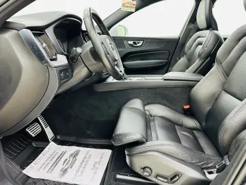 VOLVO Xc-60 2018 4x4 2.0D E6 GARANTIE Rate Avans 0 Doar Cu B