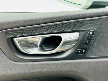 VOLVO Xc-60 2018 4x4 2.0D E6 GARANTIE Rate Avans 0 Doar Cu B