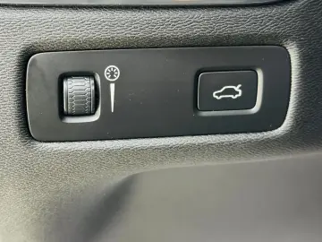 VOLVO Xc-60 2018 4x4 2.0D E6 GARANTIE Rate Avans 0 Doar Cu B