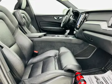 VOLVO Xc-60 2018 4x4 2.0D E6 GARANTIE Rate Avans 0 Doar Cu B