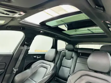 VOLVO Xc-60 2018 4x4 2.0D E6 GARANTIE Rate Avans 0 Doar Cu B