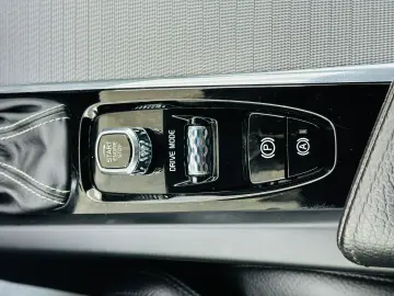 VOLVO Xc-60 2018 4x4 2.0D E6 GARANTIE Rate Avans 0 Doar Cu B