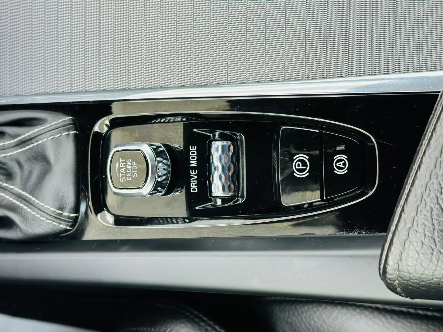 VOLVO Xc-60 2018 4x4 2.0D E6 GARANTIE Rate Avans 0 Doar Cu B