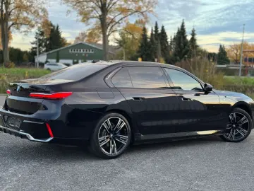 i7 xDrive 60 M Sport B&W Crystal