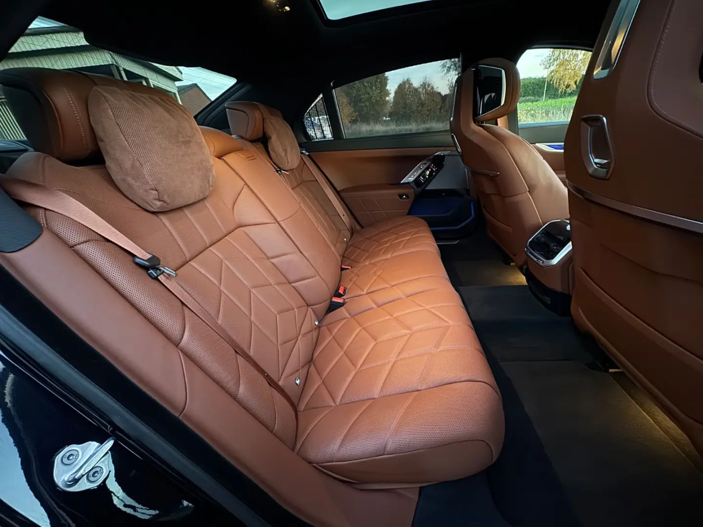 i7 xDrive 60 M Sport B&W Crystal