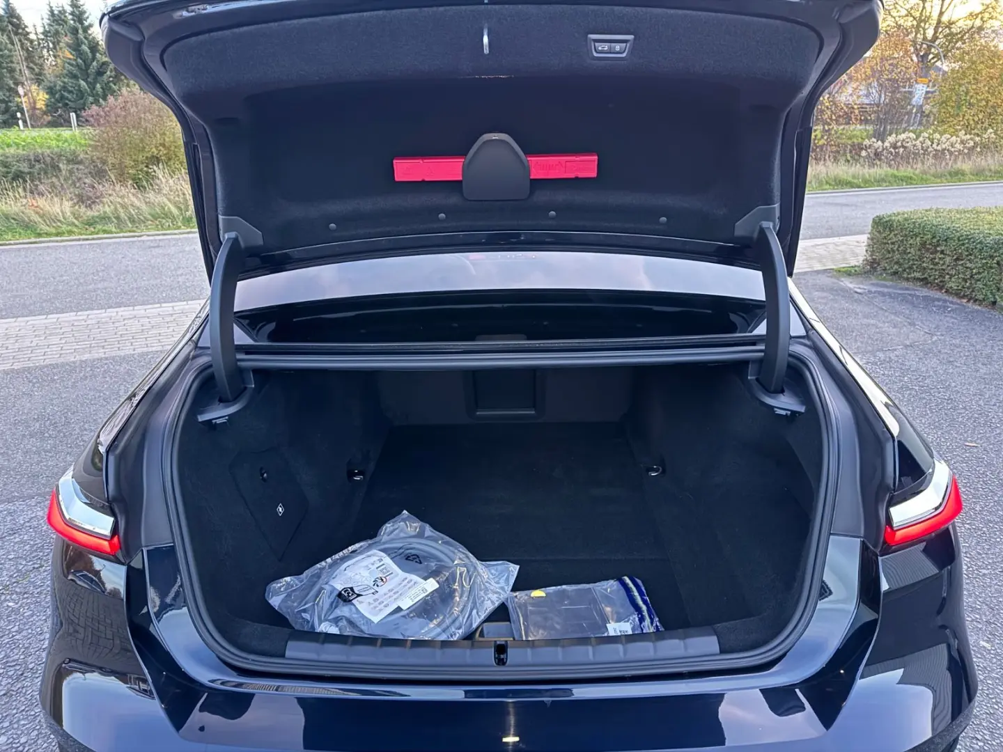 i7 xDrive 60 M Sport B&W Crystal