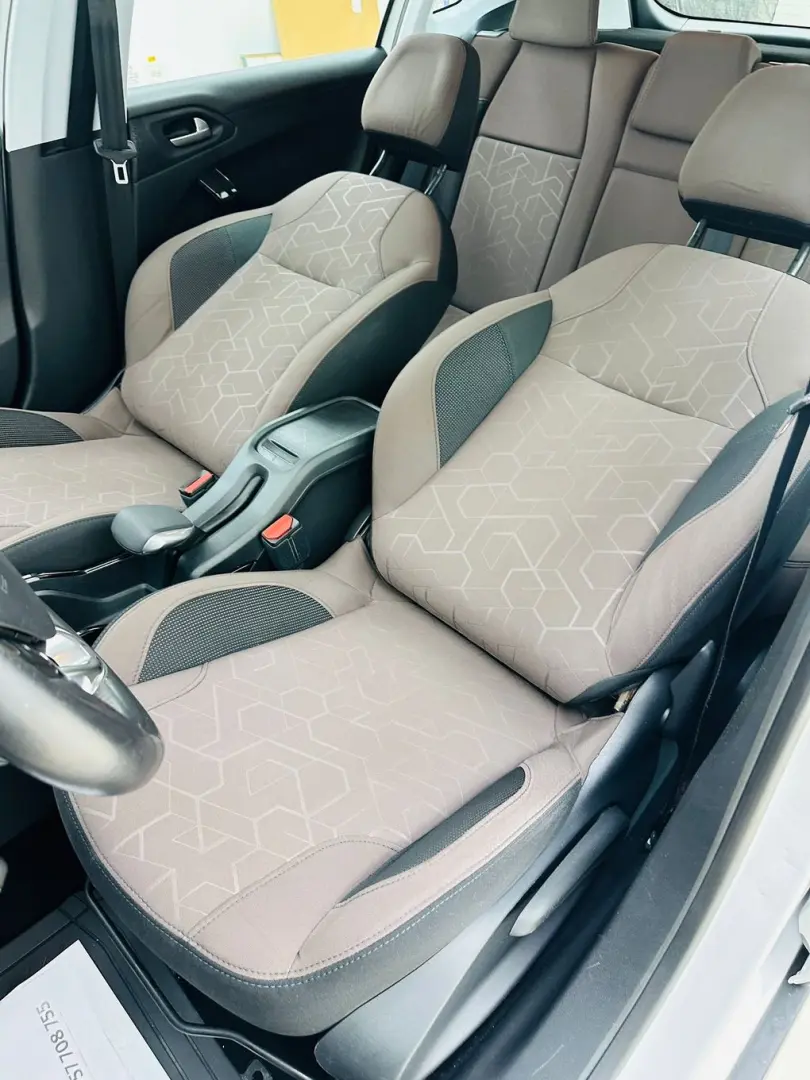 PEUGEOT 2008 2014 1.2I E5 GARANTIE 12 LUNI Rate Avans 0 Doar