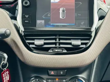 PEUGEOT 2008 2014 1.2I E5 GARANTIE 12 LUNI Rate Avans 0 Doar