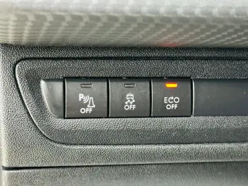 PEUGEOT 2008 2016 1.2I E6 GARANTIE 12 LUNI Rate Avans 0 Doar