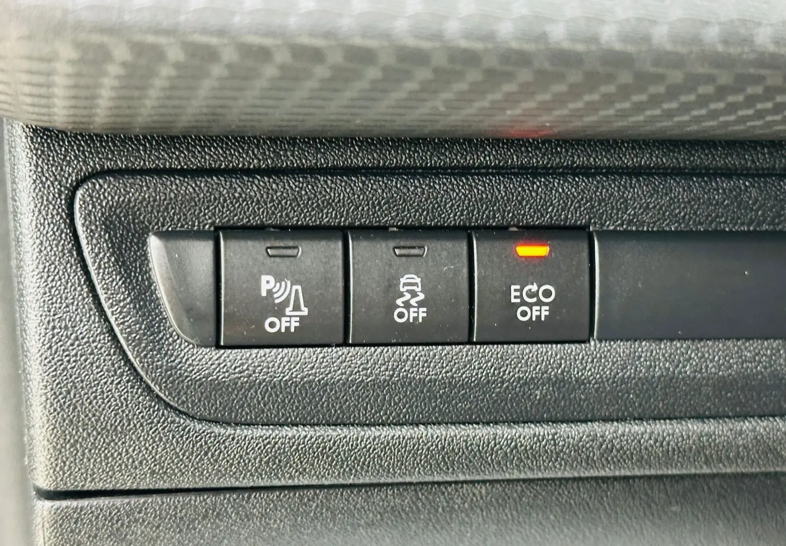 PEUGEOT 2008 2016 1.2I E6 GARANTIE 12 LUNI Rate Avans 0 Doar