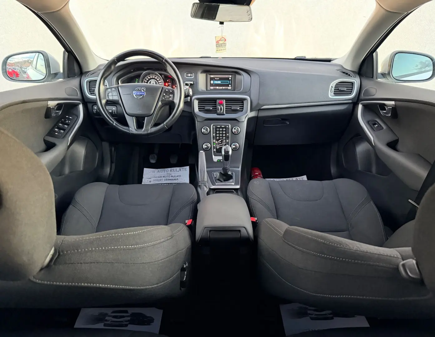 VOLVO V40 2015 1.6D E5 Garantie 12 Luni Rate Avans 0 Doar Cu