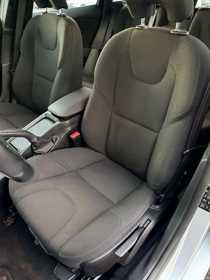 VOLVO V40 2015 1.6D E5 Garantie 12 Luni Rate Avans 0 Doar Cu