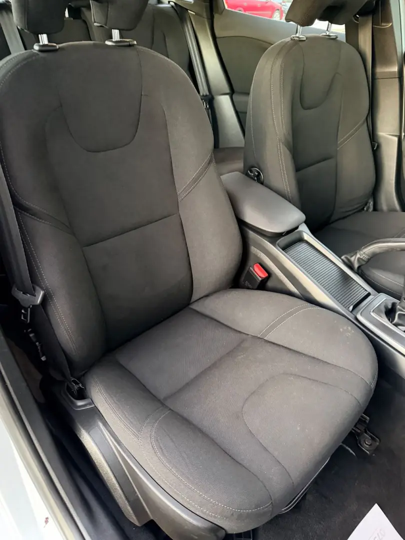 VOLVO V40 2015 1.6D E5 Garantie 12 Luni Rate Avans 0 Doar Cu